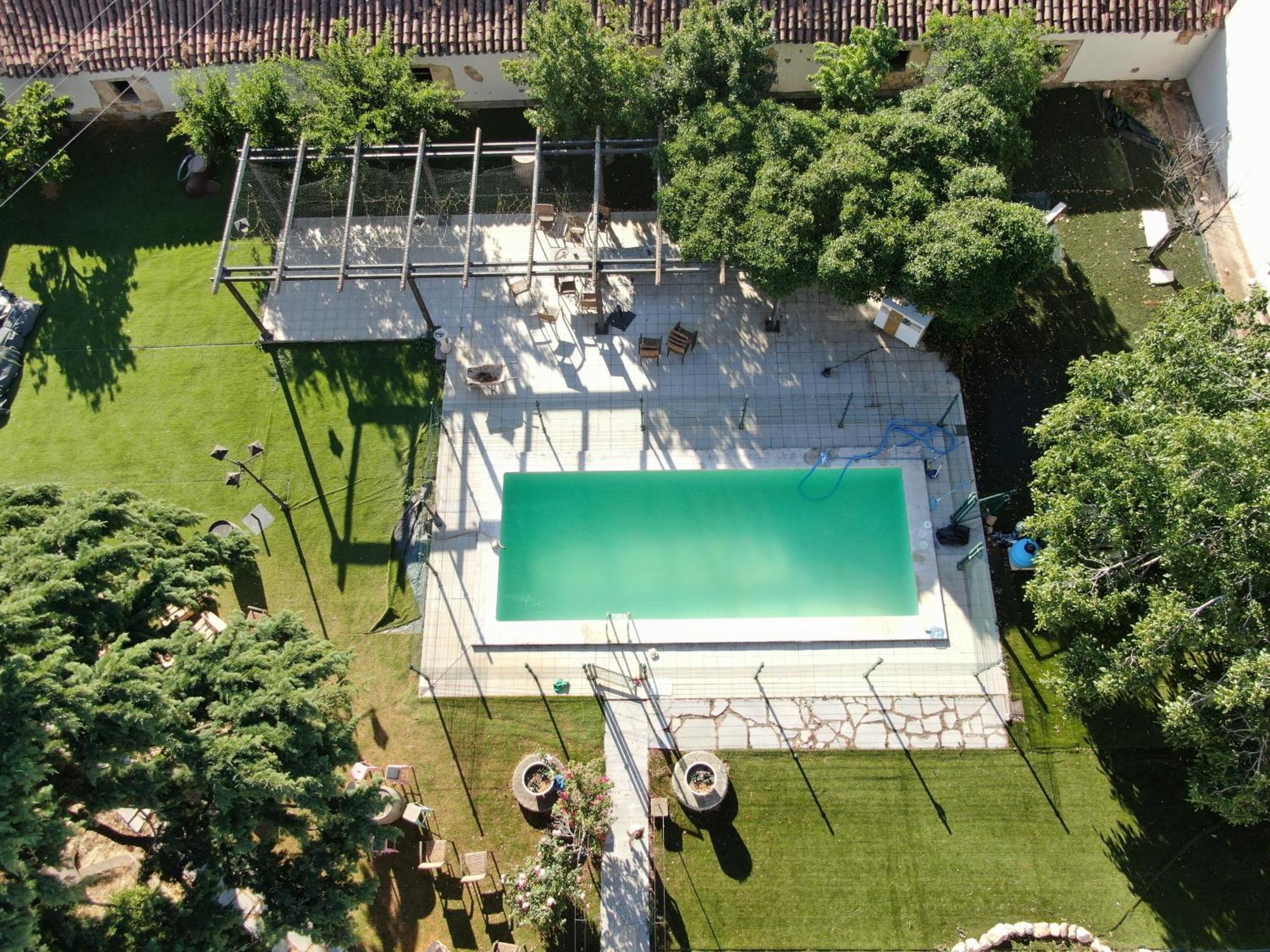 Casa Rural Palacio Conde De Aldana Con Piscina Entre Encinares Y Dehesas Terradillos Exterior photo